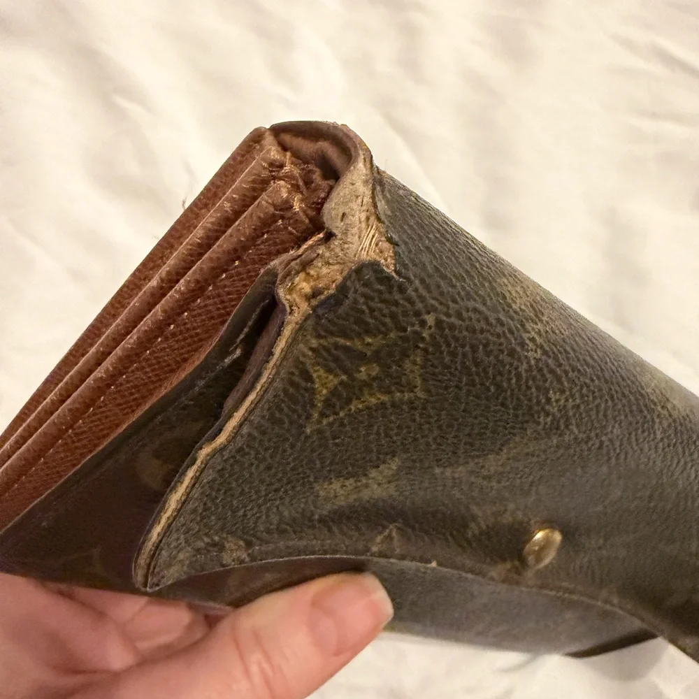 Louis Vuitton authentic vintage monogram envelope wallet clutch LV
